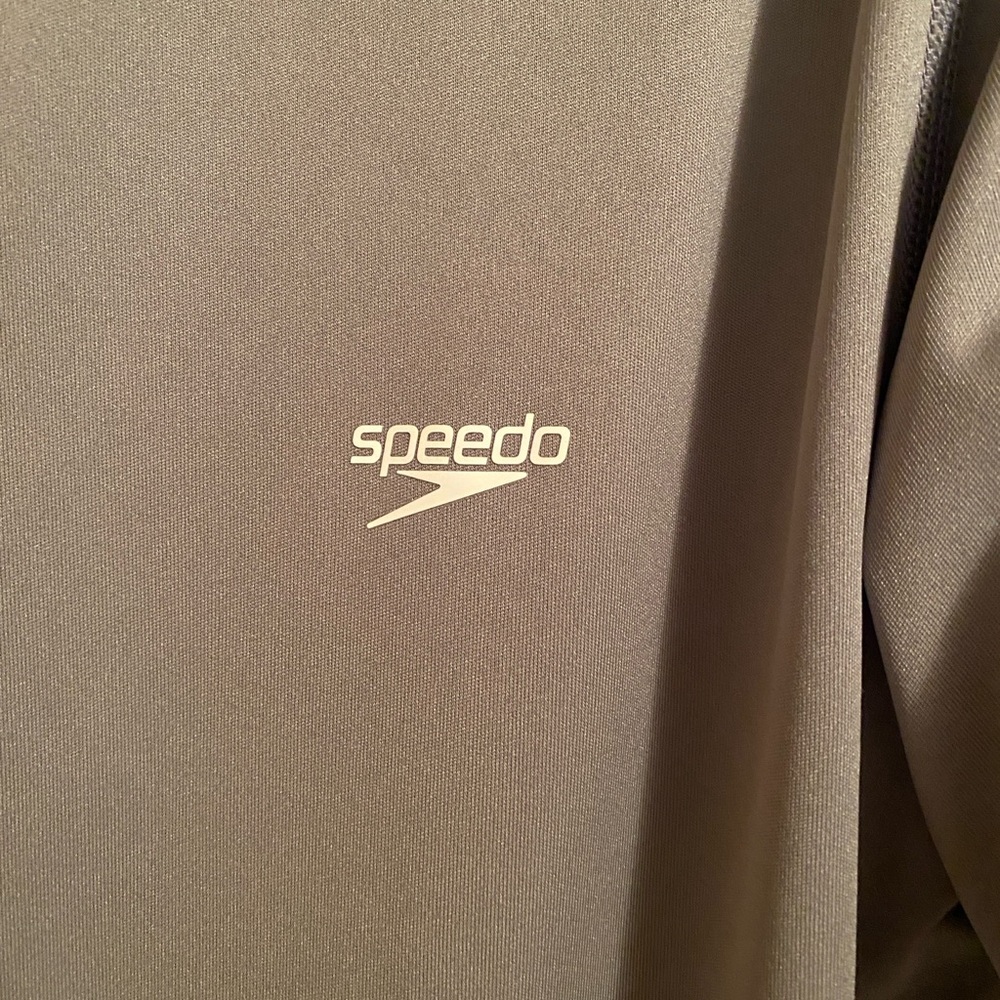 Speedo Men's Gray Performance Short-Sleeve Tee, 100% Polyester, Size Large - Picture 4 of 4
